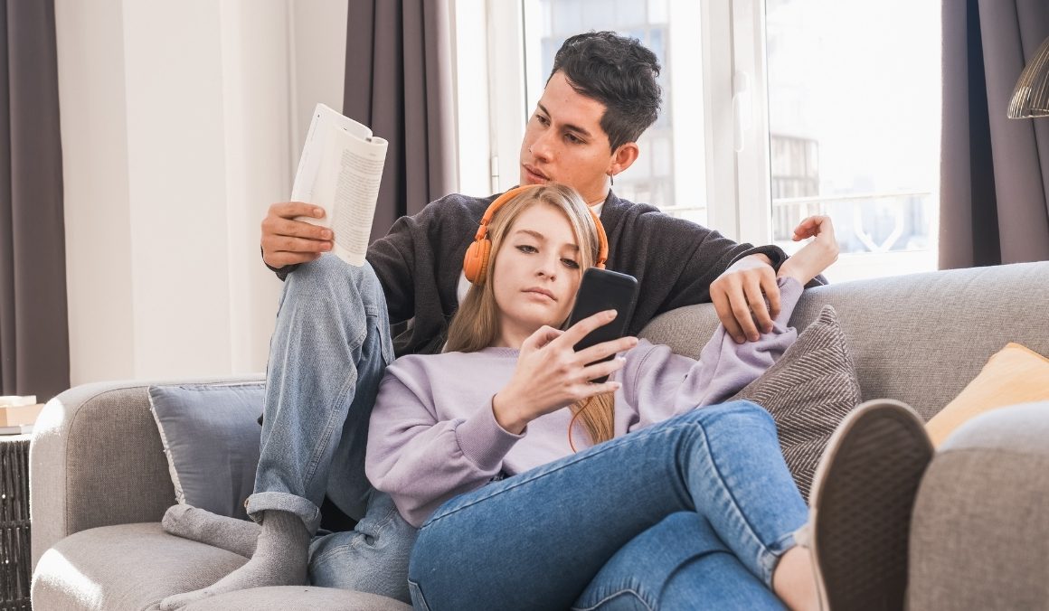 What Happens in a Couples Intensive With Attune-iN